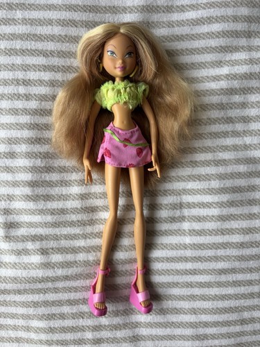 Winx club season flora - club,