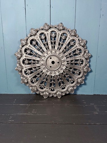 Antique victorian cast iron - cast,