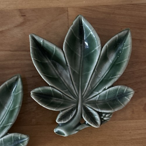Green wade horse - chestnut, leaf
