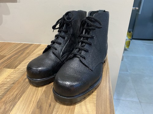 Vintage black textured leather - black,