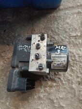 MAZDA 3 ABS PUMP 8V61-2C405-AF