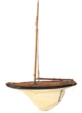 VINTAGE MODEL POND YACHT ROMANY MAID