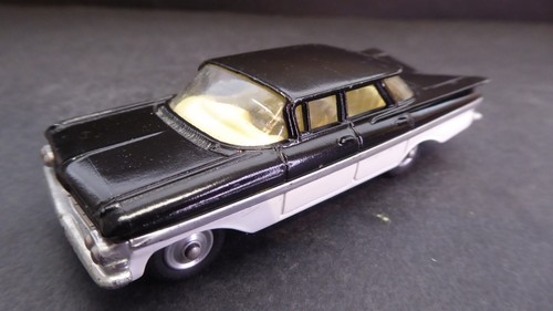 Corgi toys chevrolet - corgi, impala