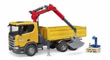 Bruder Scania Super 560R Construction Truck & Pallets 1:16