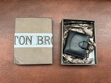 Molton Brown  Italian Leather