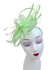 Fascinator Wedding Hat Race