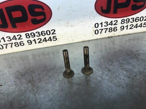 Pair cam followers lister - x,