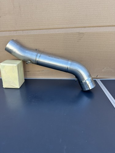 Genuine akrapovic mid link - #a3,