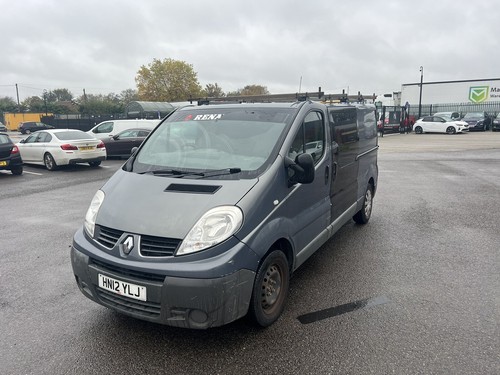 Renault trafic long base van - renault,