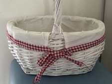 Vintage White Wicker Lined