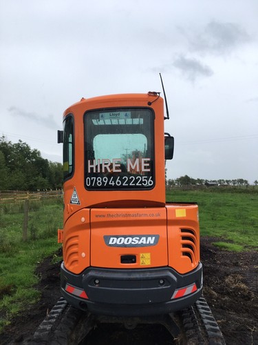 Mini and micro digger - micro, hire