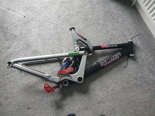 Foes slammer downhill - dh,