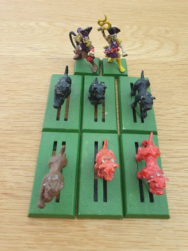 Dark elf whelpmasters and - dark, war