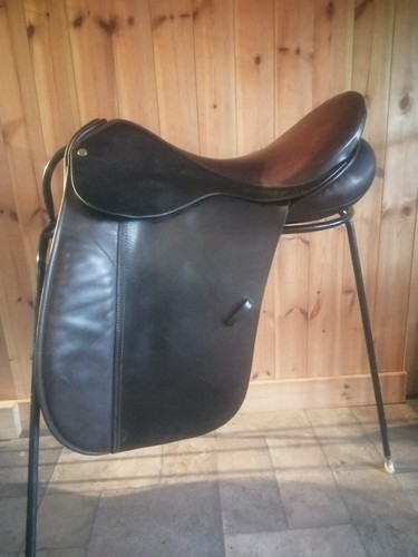 Brown english leather - 17.5",