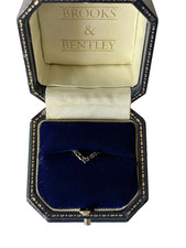 1985 Sapphire Wishbone Ring 9ct Gold  Sapphire Vintage Ring - Size F 1/2