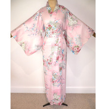 VINTAGE JAPANESE, KIMONO STYLE, PALE PINK, SILKY, DRESSING GOWN ROBE, FLOWERS