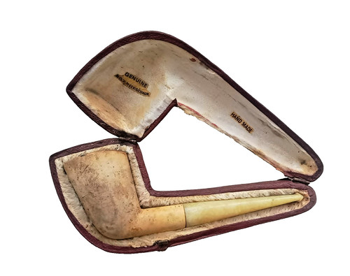 Vintage meerschaum pipe - in, red