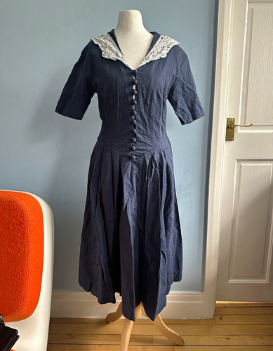 Laura ashley navy - navy, knee