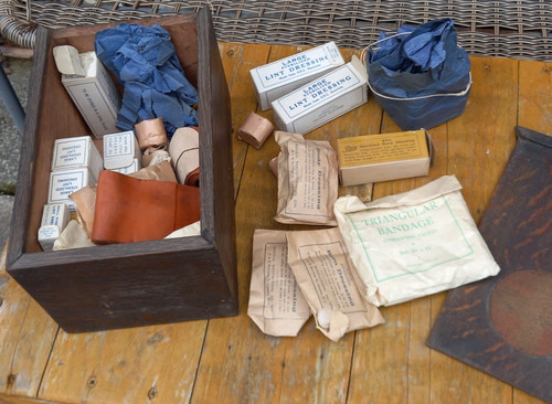 1940s wwii wooden first aid - wooden,