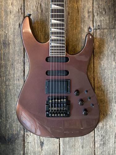 1986 charvel jackson 6hss - charvel,