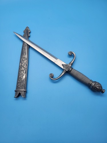 Vintage medieval style - 16",