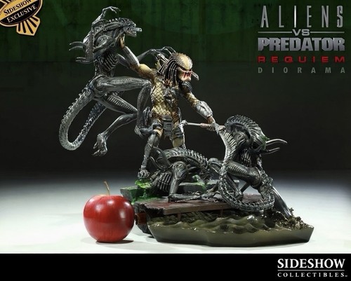 Ultra rare sideshow aliens - rare, vs