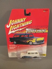 Johnny Lightning Thunder Wagons Custom Rambler Wagon