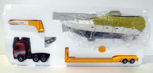 Corgi scale cc12413 - scale, volvo