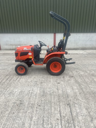 Kubota 1620 compact tractor - kubota,