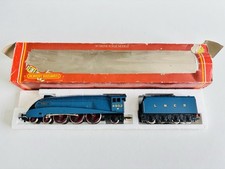 Hornby R372 LNER Garter Blue