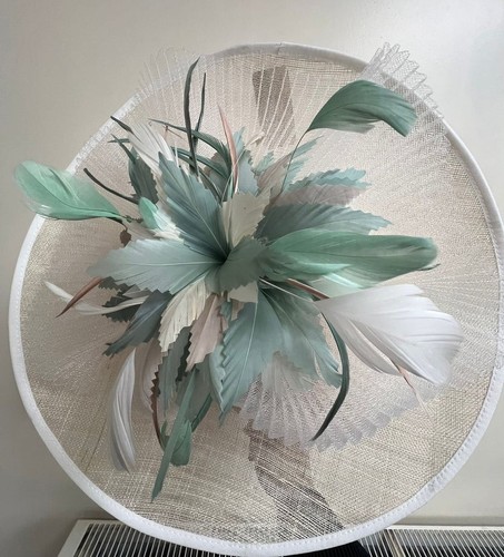 Large flower feather hatinator - large,