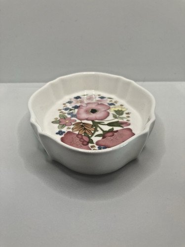 Wedgwood meadow sweet bone - meadow-sweet,