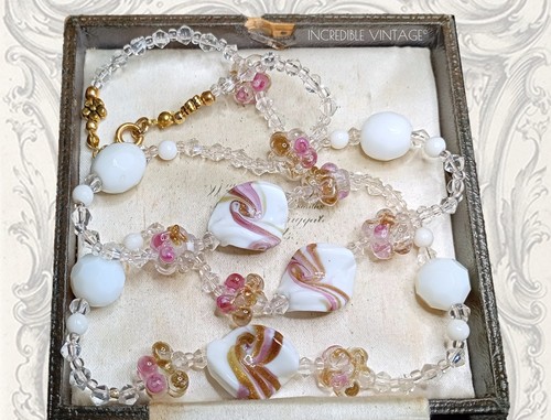 Vintage pink white venetian - vintage,