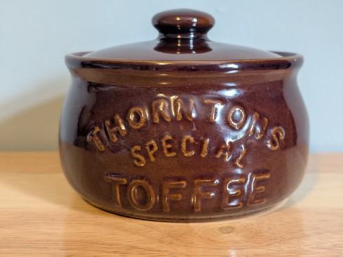 Vintage pearsons - vintage, of