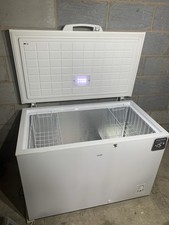 Chest Freezer - Large  302L