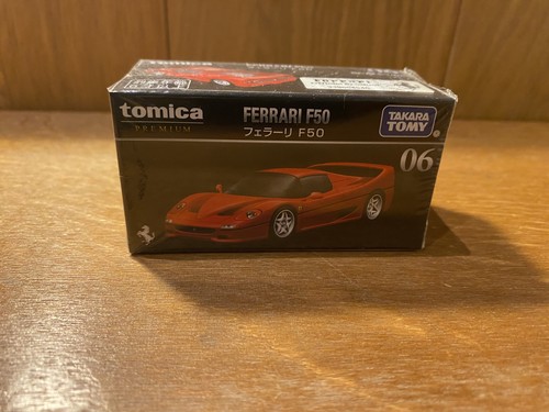 Tomica - -,