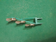 BRITAINS 1:32.FARM.  3 FURROW  REVERSIBLE PLOUGH  FOR TRACTORS VGC