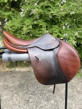 Butet jump /xc Saddle, Brown and tan. Excellent condition 