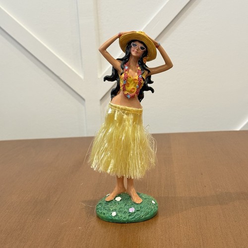 Hawaiian hula girl - hula,