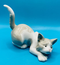 Lladro Grey White Porcelain