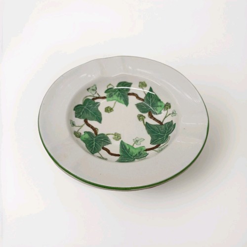 Vintage wedgwood napoleon ivy - vintage,