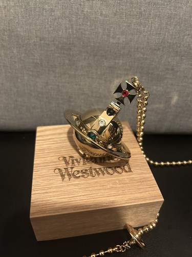Nana vivienne westwood 25th - westwood,