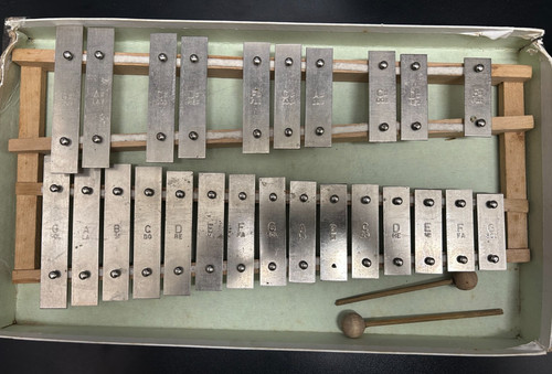 Golden chromatic xylophone