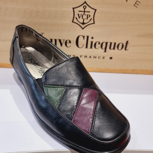 Ladies slip shoes black - ladies, on