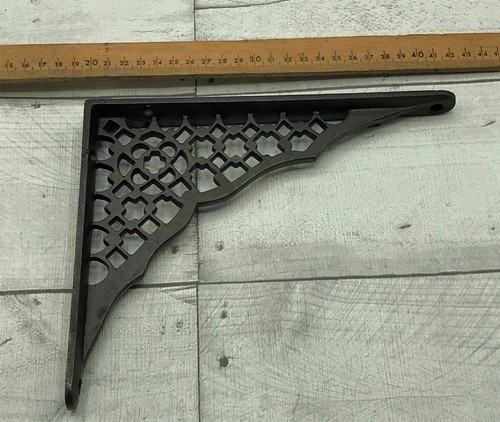 Shelf brackets pair cast - brackets-,
