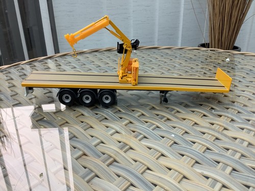 Corgi model scale - 1:50,