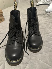 Dr Marten Pascal Black Nappa