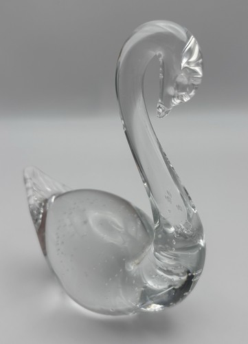 Glass swan figurine - glass,