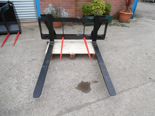 Pallet forks tonne tractor - 2,