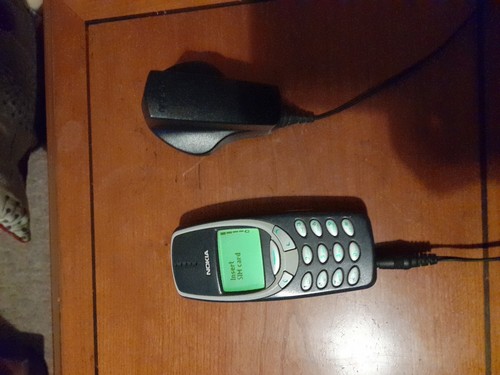 Nokia 3210 unlocked good - nokia,
